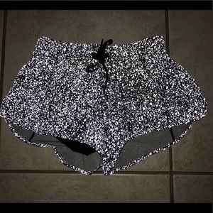 Lululemon hotty hot shorts - reflective NWT